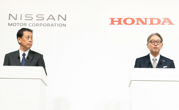 
                    Honda потребовала отставки главы Nissan ради слияния

                