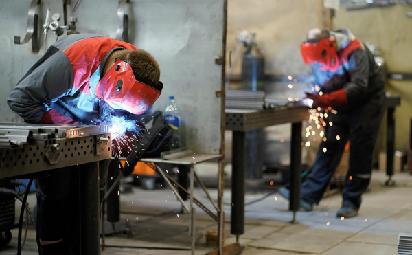 
                    Правительство поддержало увеличение нормы времени сверхурочной работы

                