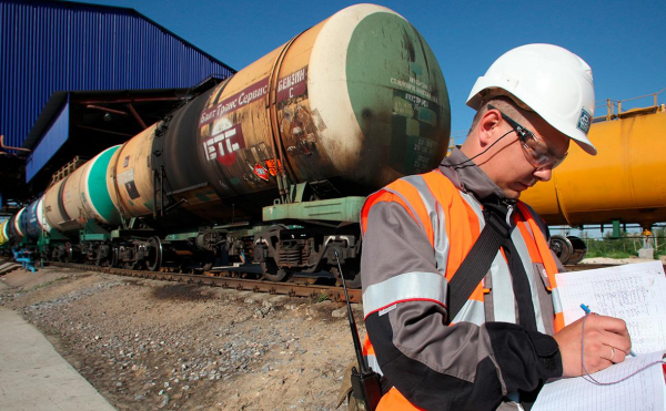 
                    Экспорт дизеля в Африку упал вдвое из-за ремонтов и проблем с логистикой

                