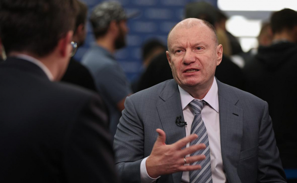 
                    Потанин не увидел повода для &laquo;раскрытых объятий&raquo; бизнеса Западу

                