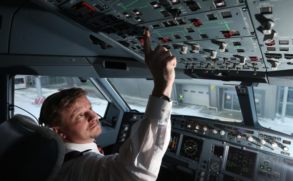 
                    Аэропорты Казани, Нижнего Новгорода и Астрахани приостановили полеты

                