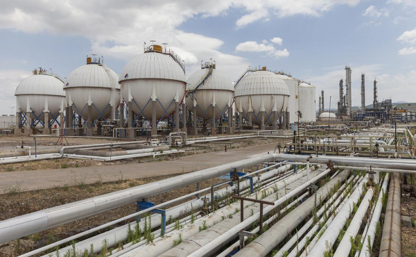 
                    Bloomberg узнал о согласии США на оплату Турцией газа через Газпромбанк

                