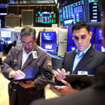 Падение доллара и рост цен на мировую нефть. Обзор финансового рынка от 24 марта