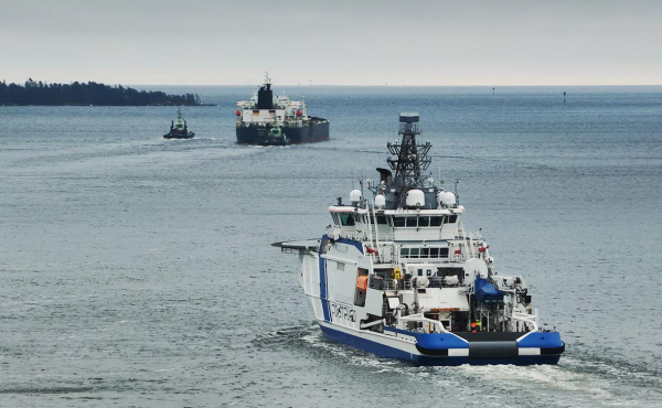 
                    Финляндия освободила танкер с российскими нефтепродуктами

                