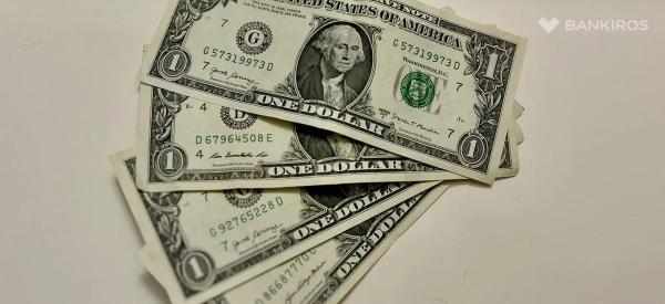 Какой будет цена доллара до конца марта в России &ndash; 80 или 100? Прогноз аналитика