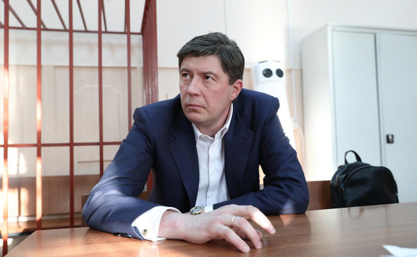 
                    Апелляционный суд утвердил отказ взыскать с Хотина ₽238 млрд

                