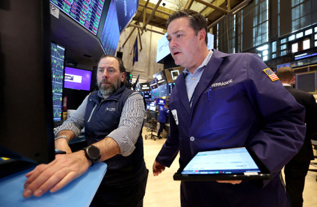 Падение на Мосбирже и дефицит торгового баланса США. Обзор финансового рынка от 29 апреля