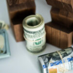 «Рубль окажется под давлением»: прогноз курса доллара на майские праздники