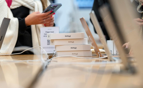 
                    NYT узнала о возможном росте цен на продукцию Apple из-за пошлин Трампа

                