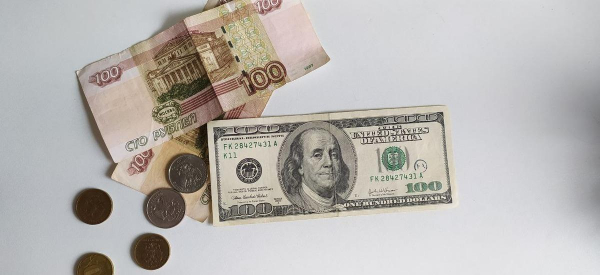 Рубль потеряет позиции: чего ждать от доллара и юаня на новой неделе?