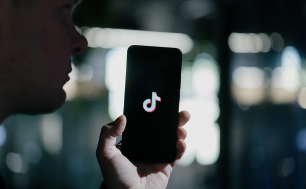 
                    Журналист Fox сообщил, что США &laquo;не рассматривают&raquo; покупку TikTok у Китая

                