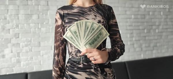 Курс доллара за сутки вырос на 2,3%: что происходит с рублем и чего ждать дальше