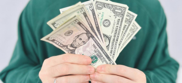 Ждать ли девальвацию рубля к осени? Прогноз курса доллара