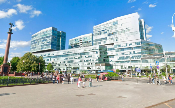 
                    &laquo;Сбер&raquo; попросил суд взыскать &laquo;Легенду Цветного&raquo; у O1 Properties

                