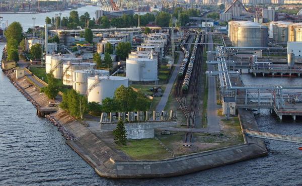 
                    Суд передал 50% Петербургского нефтяного терминала в госсобственность

                