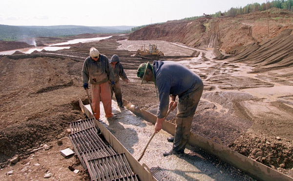 
                    У золотодобывающей группы &laquo;Западная&raquo; сменился владелец

                
