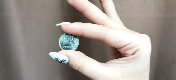 Рубль &laquo;отъедет&raquo; к середине года: россиян предупредили о скором падении курса