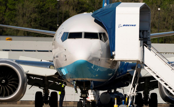 
                    Китай снял запрет на поставки Boeing после деэскалации торговой войны
                