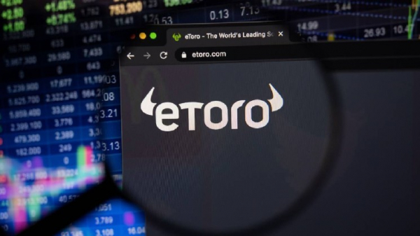 eToro объявила о листинге 12 криптоактивов на платформе в США