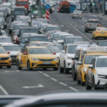 Путин подписал закон о локализации машин такси