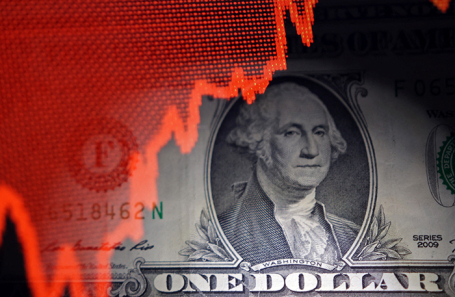 Внебиржевой курс доллара падал ниже 81 рубля