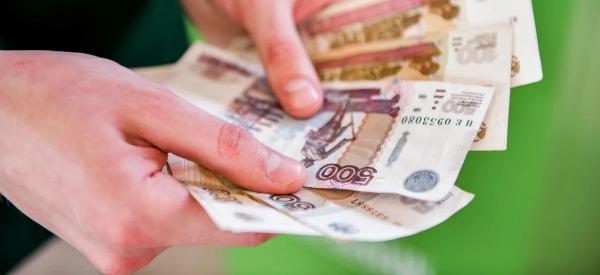 Летом ЦБ начнет снижать ставки: куда сейчас стоит вкладывать деньги