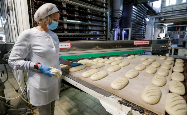 
                    Крупнейший производитель хлеба купил экс-поставщика готовой еды для ПМЭФ
                