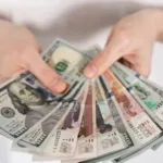 Доллар еще не достиг «дна»: когда россияне увидят курс по 70 рублей?