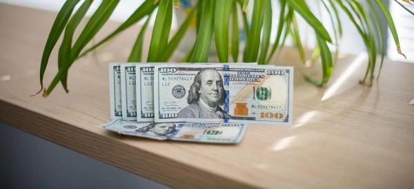 Экономист определил, когда закончится укрепление рубля и доллар взлетит до 110