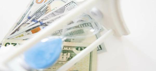 80 или 100 рублей за доллар? Что ждет валюту летом 2025