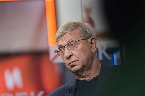 
                    Евтушенков&nbsp;&mdash; РБК: &laquo;Завтра &laquo;Саша, царя убил, все пропало&raquo; не настанет&raquo;
                