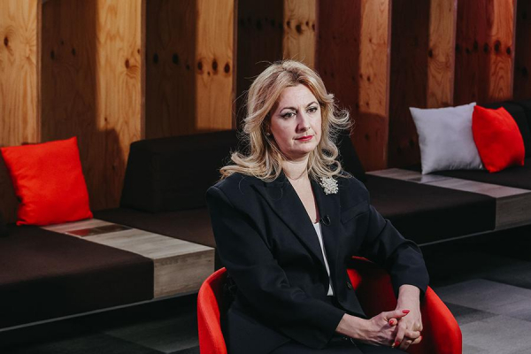 
                    Глава МТС&nbsp;&mdash; РБК: &laquo;Какой мы теперь мобильный оператор?&raquo;
                