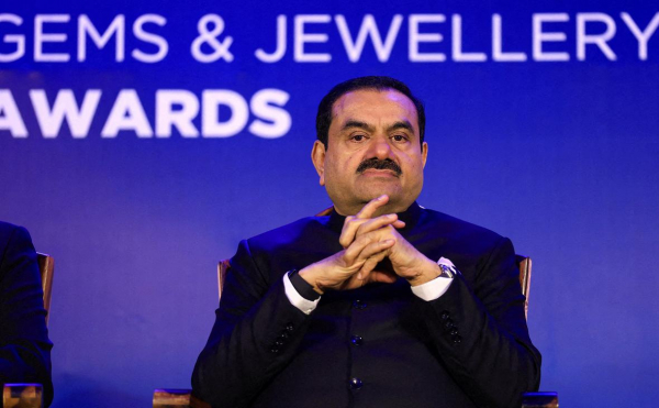 
                    WSJ узнала о втором деле против одного из богатейших граждан Индии в США
                