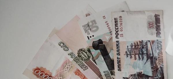 Россияне выбирают вклады: куда деть 100 тысяч рублей?