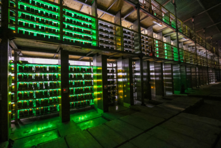 FT: Россия обходит санкции и проводит платежи с помощью криптовалюты