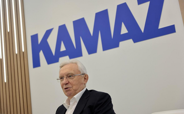 
                    Глава КАМАЗа рассказал об ответе на нежелание молодежи покупать машины
                