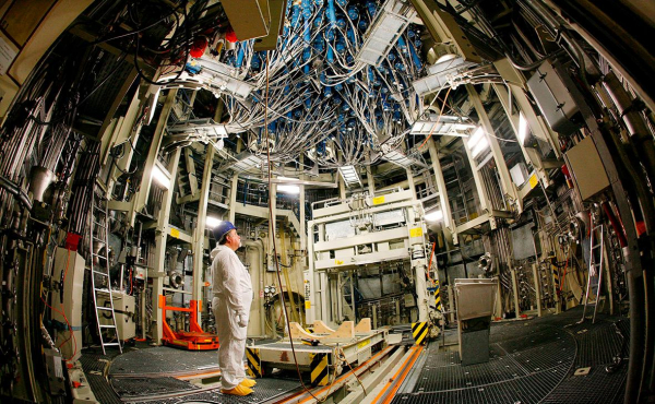 
                    FT узнала, что ЕС отложит отказ от российского ядерного топлива
                