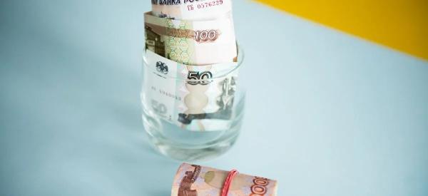 Ставки по вкладам продолжат падать: на какой срок открывать депозит в рублях?