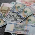 Доллару предрекли резкое возвращение на трехзначные отметки