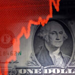 Рубль слабеет, фондовый рынок снижается, нефть растет. Обзор финансового рынка 24 июля