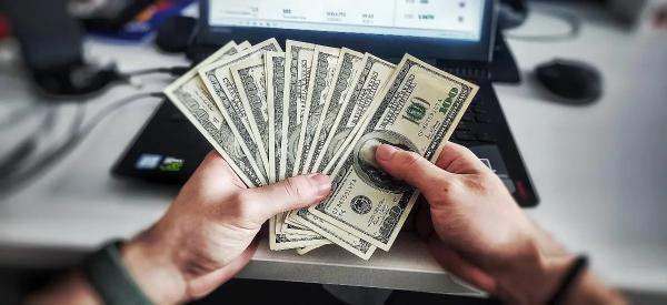 70 рублей за доллар: эксперт оценил шансы рубля на новый рост до конца года