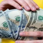 В начале осени курс доллара взлетит до 106 рублей: что произойдет через 50 дней?