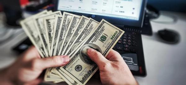 Доллар подорожает до 85 рублей к концу лета: прогноз