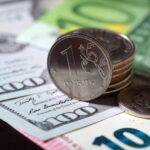 Рубль усилил падение на фоне заявлений Дональда Трампа