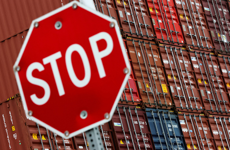 Трамп объявил о новых пошлинах на товары из ЕС и Мексики