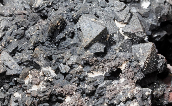 
                    Китай предостерег западные компании от накопления редкоземельных металлов
                