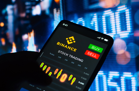WSJ рассказал о роли Binance в продвижении монеты семьи Трампа