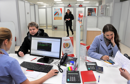 Росстат сообщил об устойчивой дефляции, банки снижают проценты по депозитам