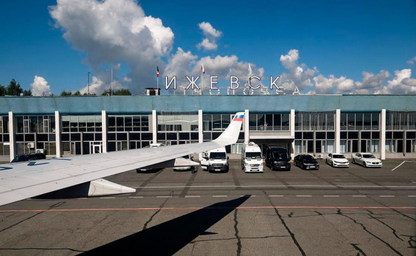 
                    Аэропорт Ижевска назовут в честь Михаила Калашникова
                