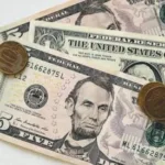 Эксперт сообщил о скором развороте курса: доллар пробьет 90?